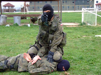 Instruktor taktyki i technik interwencji